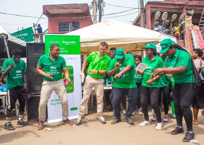 Heatwave: Schneider Electric sensitises Alaba market traders on safety practices