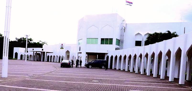 FG says Aso Rock’s N47bn annual power bill unsustainable, moves Villa off national grid