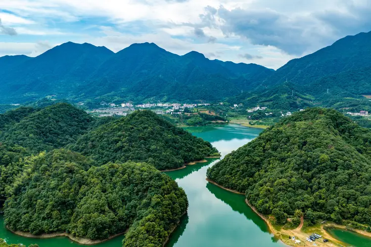 Lessons from Qiandao Lake: How nature-based solutions, smart tech, and innovation are shaping global sustainability